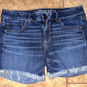 American Eagle Jean Shorts sz 10 Midi Super Stretch